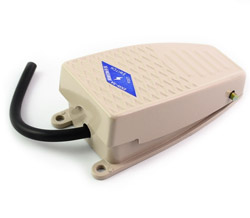 Monostable foot pedal EKW5A 5A 250VAC plastic