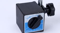 Magnetic indicator stand CZ-6A [80kg, with clips]
